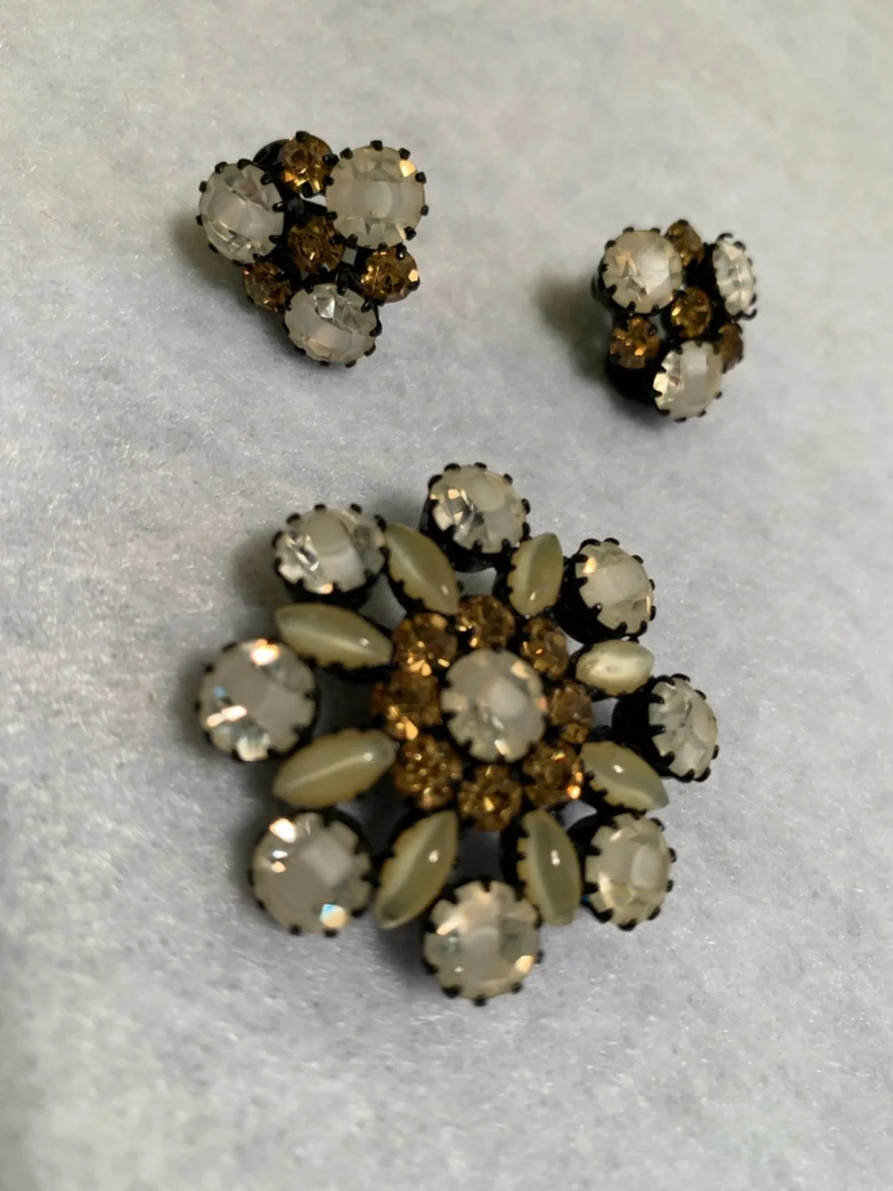 Vintage Austrian Opalescent and Amber Crystal Floral Brooch Set Black Metal